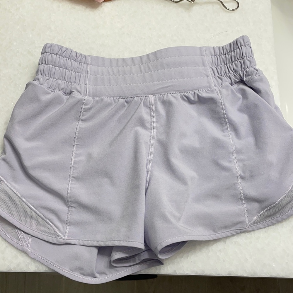 RARE!! Lululemon Hottie Hots High-Rise 2.5 inch